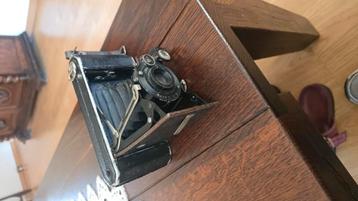 Zeis ikon camera  beschikbaar voor biedingen