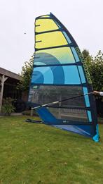 Neilpryde V8 7.2 freerace  V8 Neil Pryde mast65% 460 en giek, Watersport en Boten, Windsurfen, Ophalen, Gebruikt, Zeil, 7 m² of meer