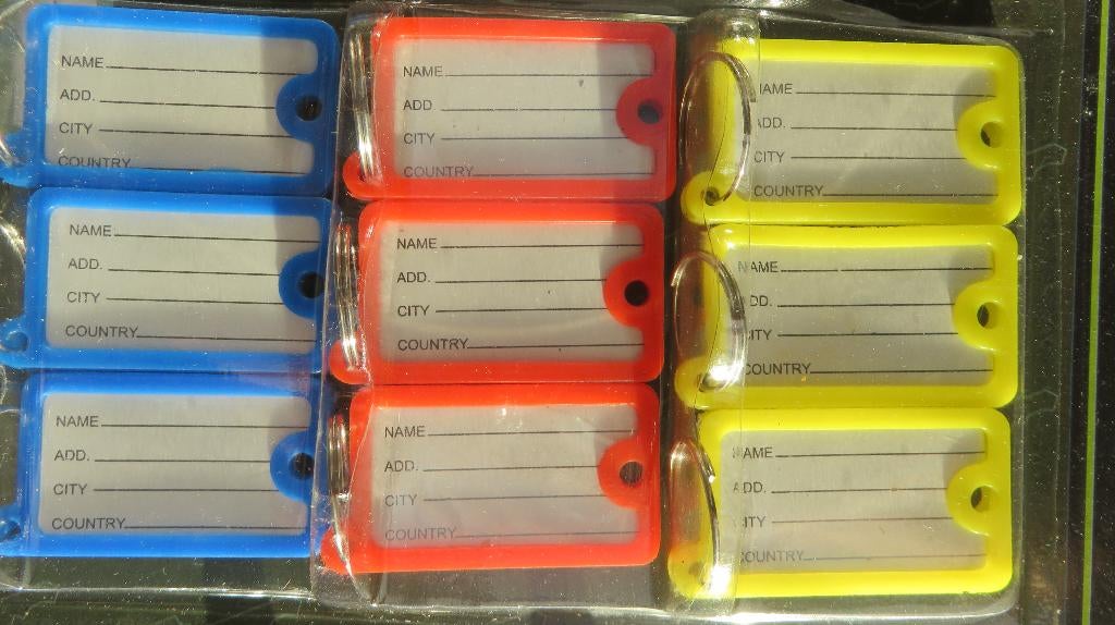 18 Koffer labels, sleutel-labels, sleutelhangers, nieuw., Ophalen of Verzenden, Nieuw, Overige materialen, Minder dan 50 cm