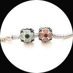 Pandora bloem Blauw 790433EB Rood 790433ER / retired emaille, Pandora, Ophalen of Verzenden, Zo goed als nieuw, 2 of 3 bedels