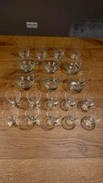 Set van glazen met bloemmotieven, Ophalen, Glas of Glazen, Gebruikt, Glas