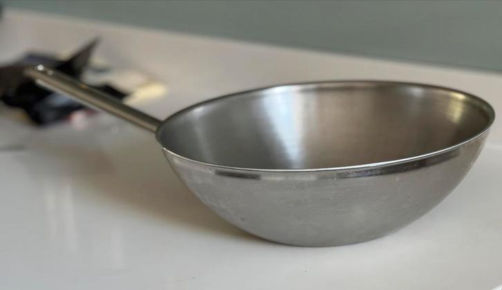 RVS wokpan 31cm, Huis en Inrichting, Keuken | Potten en Pannen, Gebruikt, Wok, Rvs, Inductieplaat, Ophalen of Verzenden