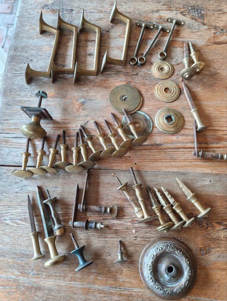 Oud Koper Bouwbeslag - Diverse Knoppen & Grepen, Doe-het-zelf en Verbouw, Hang- en Sluitwerk, Gebruikt, Overige typen, Koper of Messing