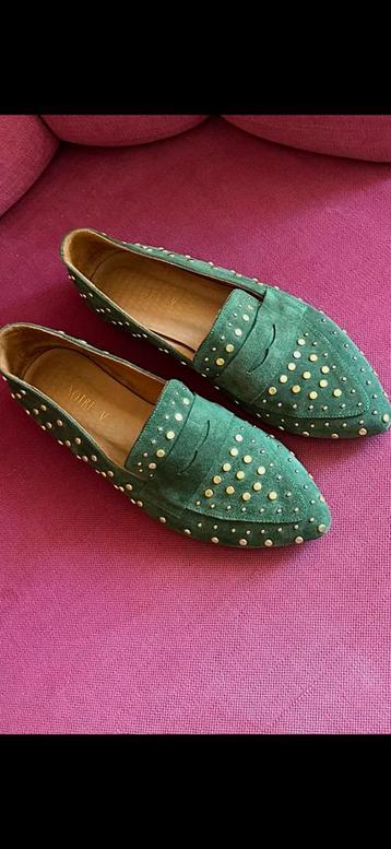 Notre V loafers groen maat 40  zo goed als nieuw beschikbaar voor biedingen