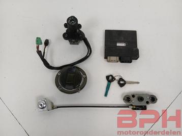 Slotenset + ECU Suzuki GSX-R 1000 K7 - K8 2007 t/m 2008 cont beschikbaar voor biedingen