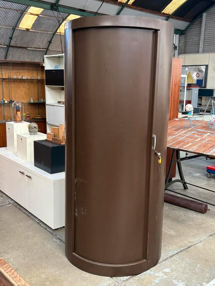 Vintage metalen ronde kast, Huis en Inrichting, Kasten | Overige, Gebruikt, Ophalen