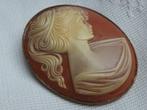 Camee broche met dame, Sieraden, Tassen en Uiterlijk, Antieke sieraden, Verzenden, Overige materialen, Broche, Verguld