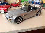 BMW.  Z.  8 .     Zilver.       Maisto, Hobby en Vrije tijd, Modelauto's | 1:18, Ophalen of Verzenden, Zo goed als nieuw, Motor