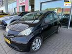 Toyota Aygo 1.0-12V 47515 km gereden, Voorwielaandrijving, Stof, Gebruikt, Zwart