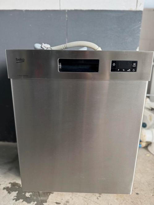 Nette BEKO inbouw vaatwasser RVS met boekjes en garantie, Witgoed en Apparatuur, Vaatwasmachines, Zo goed als nieuw, Vrijstaand