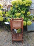 Vintage oude houten wokkel hoge plantenbak, Ophalen