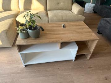 Salontafel beschikbaar voor biedingen