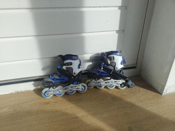 Skates maat 31-34 - verstelbaar, Sport en Fitness, Skeelers, Gebruikt, Inline skates 4 wielen, Overige merken, Kinderen, Verstelbaar