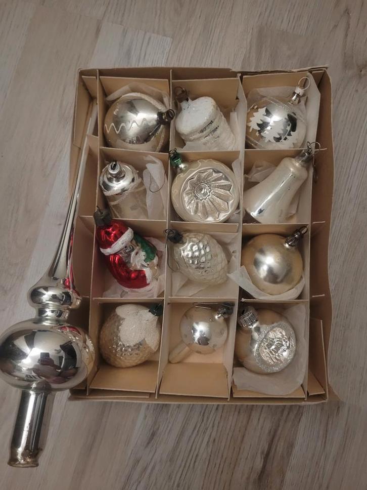 Setje ouderwetse kerstballen met piek, Diversen, Kerst, Gebruikt, Ophalen