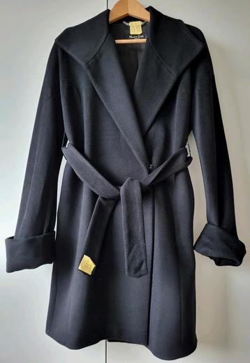 Zwarte Massimo Dutti jas in maat 38 in topstaat beschikbaar voor biedingen