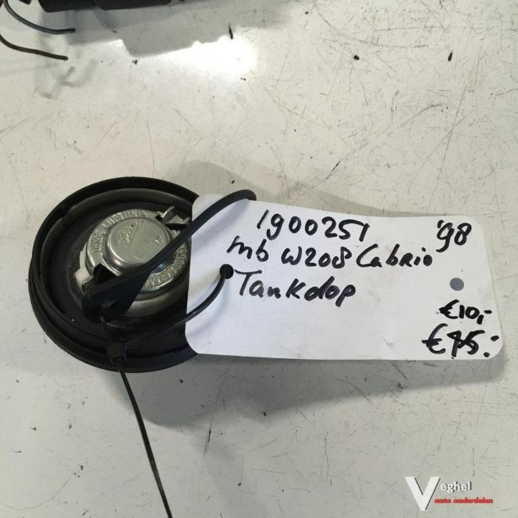 Mercedes W208 Cabrio 1998  Tankdop, Auto-onderdelen, Brandstofsystemen, Gebruikt, Ophalen of Verzenden
