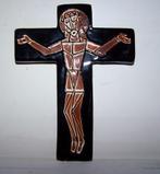Henk Potter keramische crucifix. Gesigneerd. Nieuwstaat., Antiek en Kunst, Antiek | Keramiek en Aardewerk, Ophalen of Verzenden
