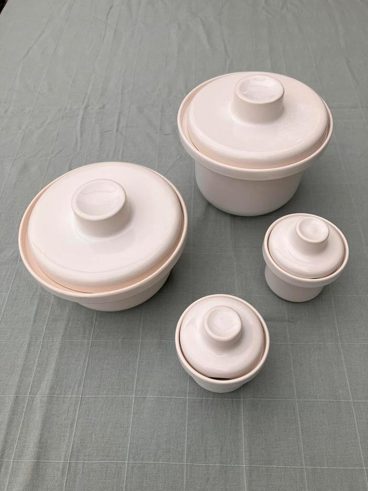 Potterie de Driehoek - Huizen Holland - Blaricum, Huis en Inrichting, Keuken | Potten en Pannen, Zo goed als nieuw, Overige materialen