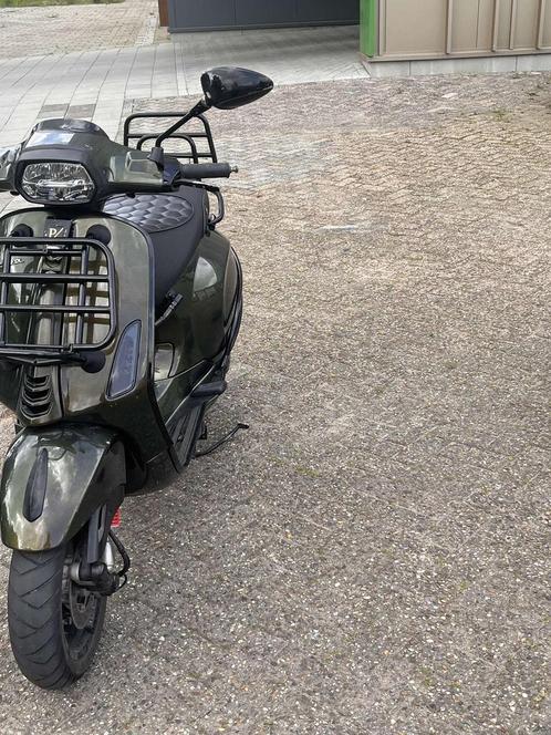 Vespa sprint 2020 (schaden), Fietsen en Brommers, Scooters | Vespa, Gebruikt, Vespa S, Maximaal 25 km/u, Benzine, Ophalen