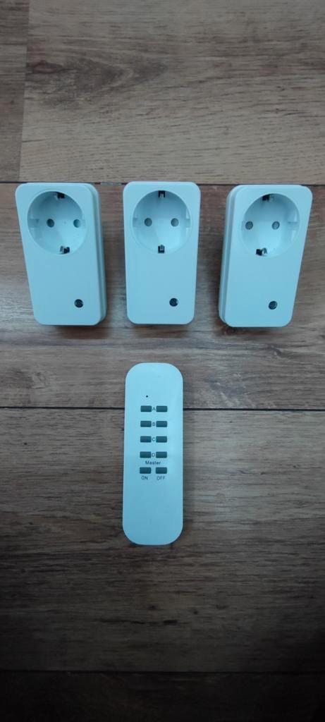 Flamingo Schakelaarset met Afstandsbediening, Doe-het-zelf en Verbouw, Elektra en Kabels, Gebruikt, Ophalen of Verzenden