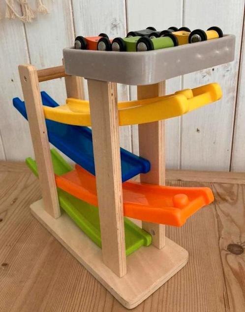 Autobaan met 4 auto, houten frame, kunstof banen, Kinderen en Baby's, Speelgoed | Houten speelgoed, Zo goed als nieuw, Overige typen