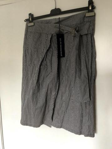 JOSEPHINE & CO NIEUWE rok blauw streepje met metaal mt 36 beschikbaar voor biedingen