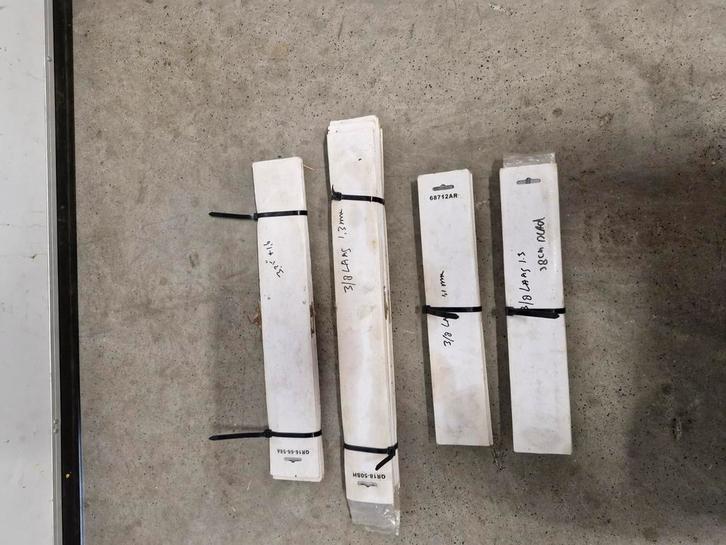 23 X Nieuwe kettingzaag bladen., Tuin en Terras, Hand-tuingereedschap, Nieuw, Ophalen