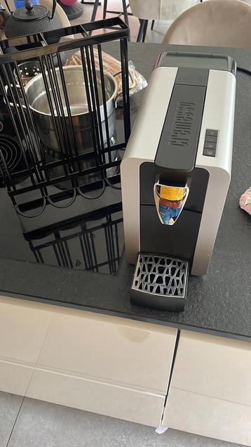 Koffieapparaat Cremesso cup beschikbaar voor biedingen