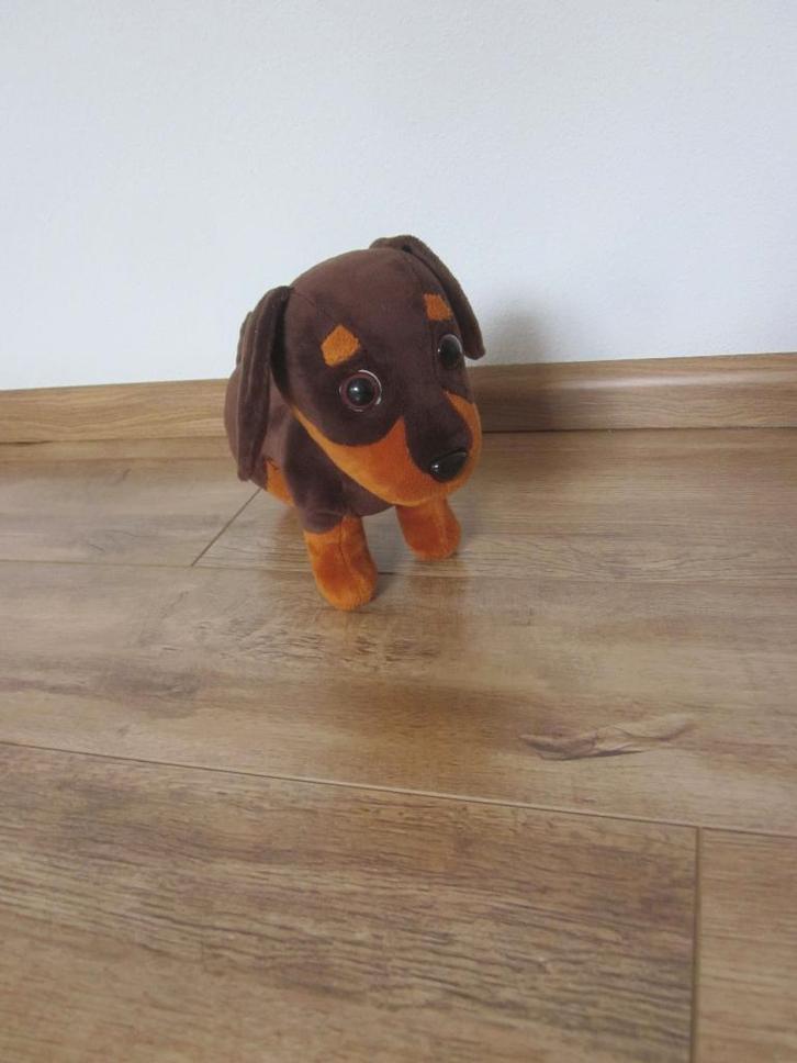 Pets2Cuddle bruin-roestbruine tekkel teckel hond 2x nieuw, Kinderen en Baby's, Speelgoed | Knuffels en Pluche, Nieuw, Hond, Ophalen of Verzenden