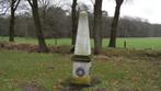 Obelisk, Ophalen, Zo goed als nieuw, Beton, Overige typen