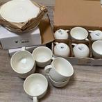12 kopjes met schotel van vt wonen., Huis en Inrichting, Keuken | Servies, Ophalen of Verzenden, Zo goed als nieuw, Effen, Kop(pen) en/of Schotel(s)