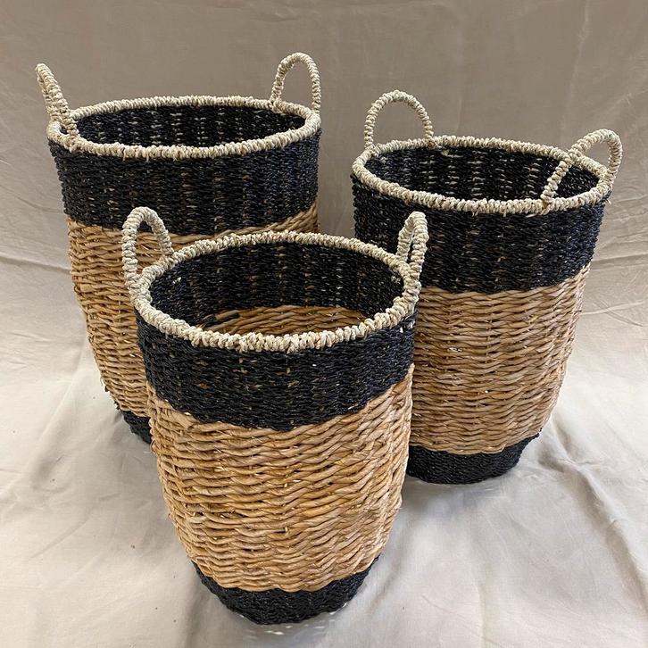 Te koop: Prachtige serie zeegras manden, Huis en Inrichting, Woonaccessoires | Schalen en Manden, Nieuw, Rond, Ophalen of Verzenden