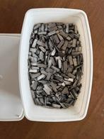 Bak met meerdere kilo’s originele drukkerij letters (lood), Ophalen