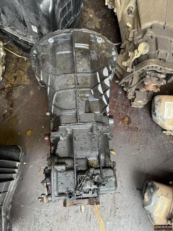 Versnellingsbak Mercedes sprinter 906 code: R906 261 05 03 beschikbaar voor biedingen