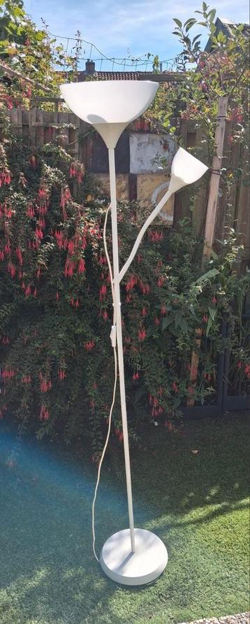 Ikea Vloerlamp met Leeslamp beschikbaar voor biedingen