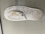 Gedragen slipper - mist 2e slipper, Ophalen of Verzenden, Gedragen, Wit, Slippers