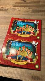 2 spaar albums spel met ongeveer 100 kaarten het huis anubis, Ophalen of Verzenden, Zo goed als nieuw