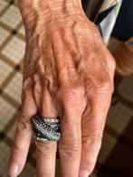Grote prachtige ring zwart met briljant/ maat 17, Overige materialen, Zwart, Ophalen of Verzenden, Zo goed als nieuw