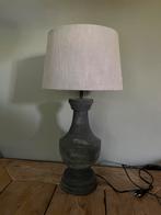 Mooie balusterlamp met kap, Huis en Inrichting, Lampen | Tafellampen, Ophalen, Gebruikt, Hout, 50 tot 75 cm