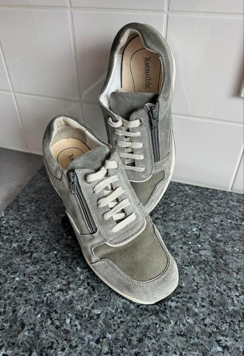 ‘’Xsensible’’ sneakers, grijs suède, maat 40, Kleding | Dames, Schoenen, Zo goed als nieuw, Sneakers of Gympen, Grijs, Ophalen of Verzenden