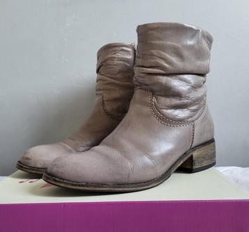 Cellini plooi enkellaars taupe leer mt. 38  beschikbaar voor biedingen