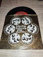 The troggs - hip hip hooray 7" vinyl single, Gebruikt, 7 inch, Single, Ophalen of Verzenden