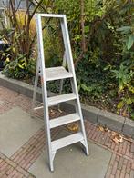 Solide 4 treden bordestrap (ladder voor de vakman), Doe-het-zelf en Verbouw, Ladders en Trappen, Ophalen, Gebruikt, Trap, Opvouwbaar of Inschuifbaar
