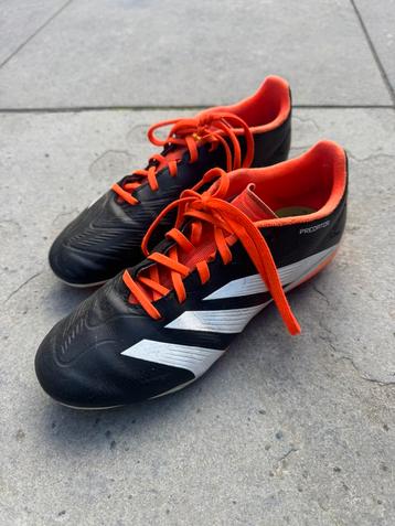 Voetbalschoenen adidas predator beschikbaar voor biedingen
