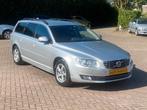 Volvo V70 2.0 T5 Momentum 5 cilinder CNG Bifuel (bj 2014), Voorwielaandrijving, Gebruikt, 1719 kg, Leder en Stof