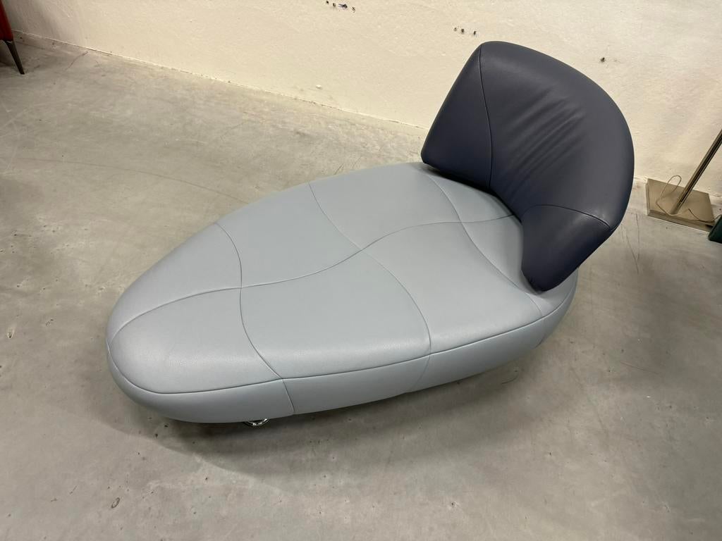 Nieuw Leolux Kikko Chaise Longue Fauteuil blauw leer Stoel, Huis en Inrichting, Leolux, Nieuw, Leer, Ophalen of Verzenden