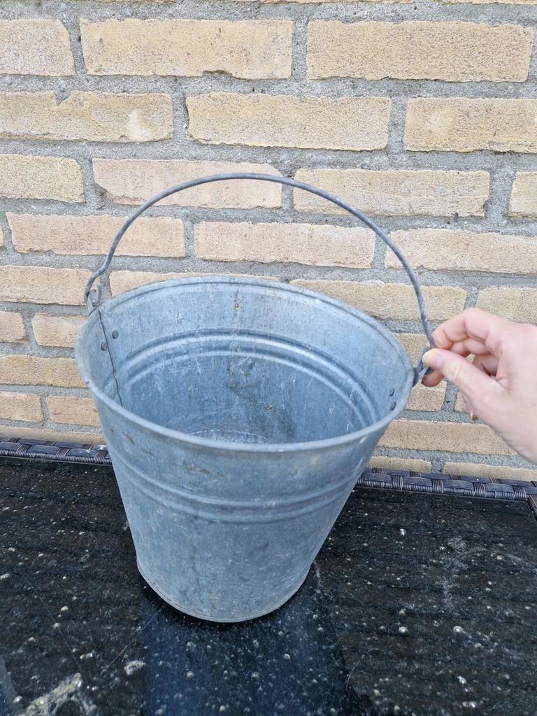 Emmer zink, Tuin en Terras, Bloembakken en Plantenbakken, Gebruikt, Minder dan 30 cm, Rond, Ophalen of Verzenden