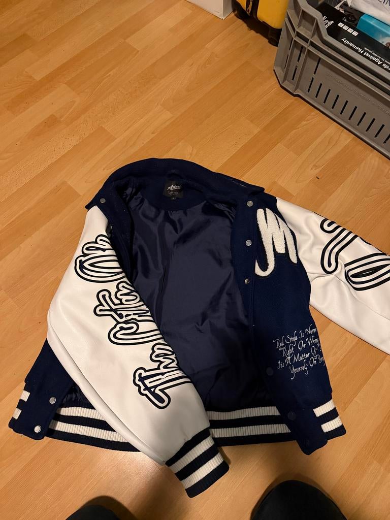 Amicci varsity jacket, Kleding | Heren, Jassen | Zomer, Gedragen, Maat 52/54 (L), Blauw, Ophalen of Verzenden