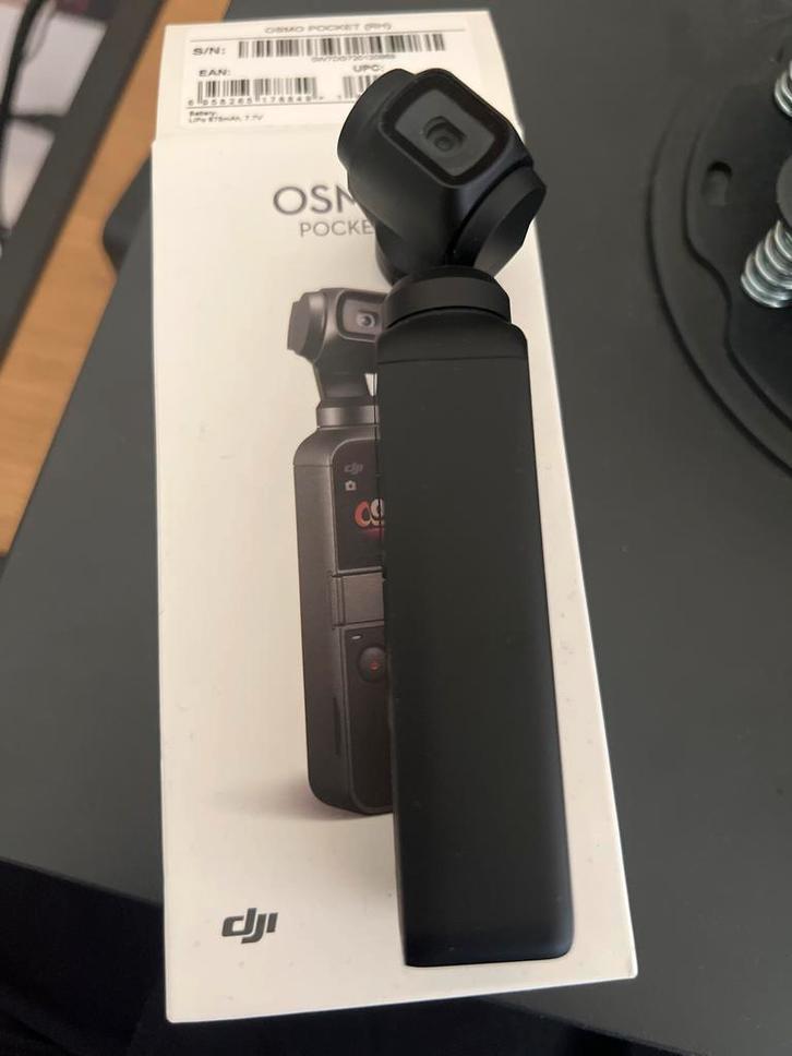 DJI Osmo Pocket 1 met accessoires + 2 geheugen kaarten, Audio, Tv en Foto, Actiecamera's, Zo goed als nieuw, Overige merken, Ophalen of Verzenden