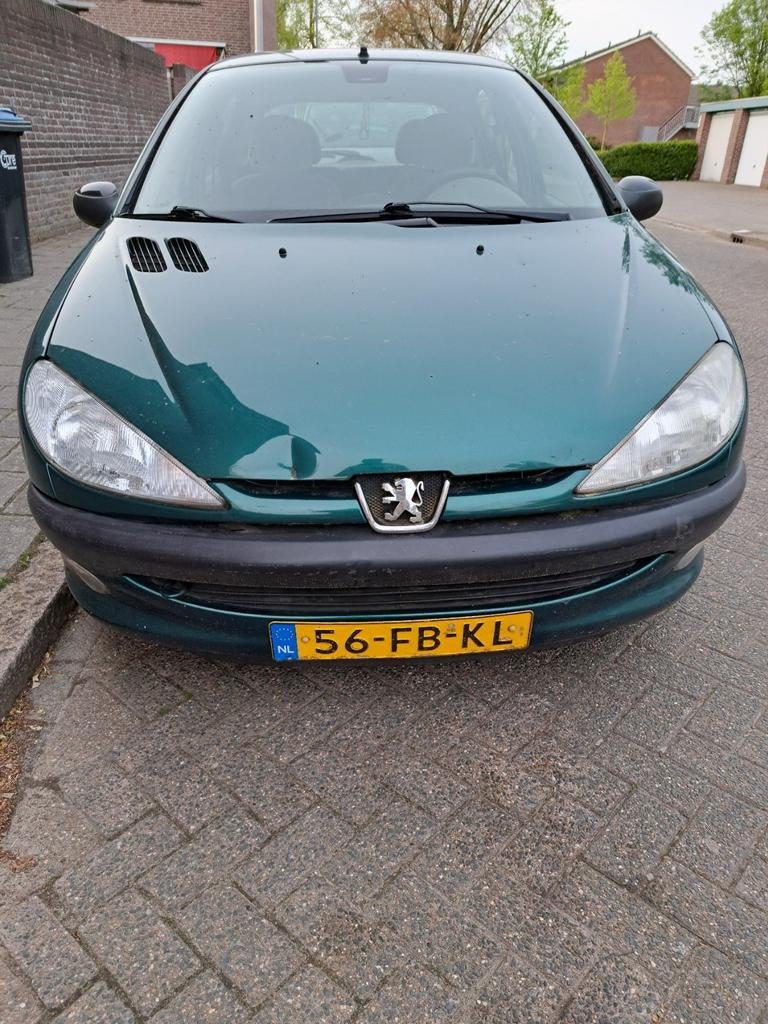 Peugeot 206 1.4 5D 2000 Groen, Auto's, Peugeot, Particulier, Benzine, Hatchback, Handgeschakeld, Origineel Nederlands, Groen, Overige kleuren
